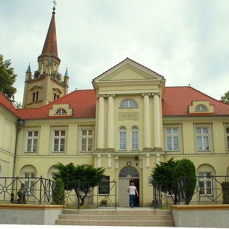 Villa La Val, Apartamenty Wałbrzych Buitenkant foto