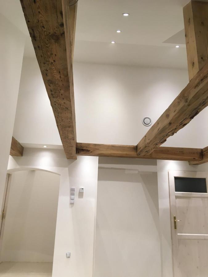Villa La Val, Apartamenty Wałbrzych Buitenkant foto