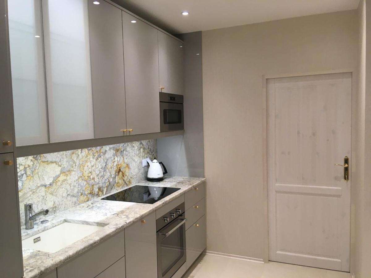 Villa La Val, Apartamenty Wałbrzych Buitenkant foto