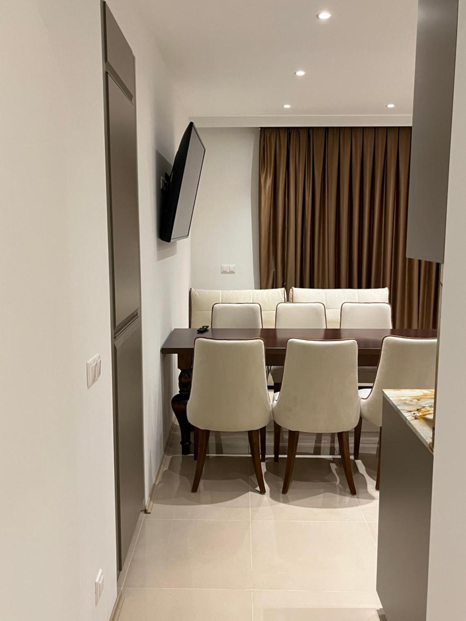 Villa La Val, Apartamenty Wałbrzych Buitenkant foto
