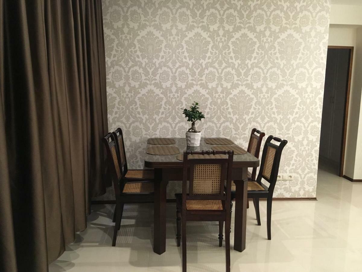 Villa La Val, Apartamenty Wałbrzych Buitenkant foto