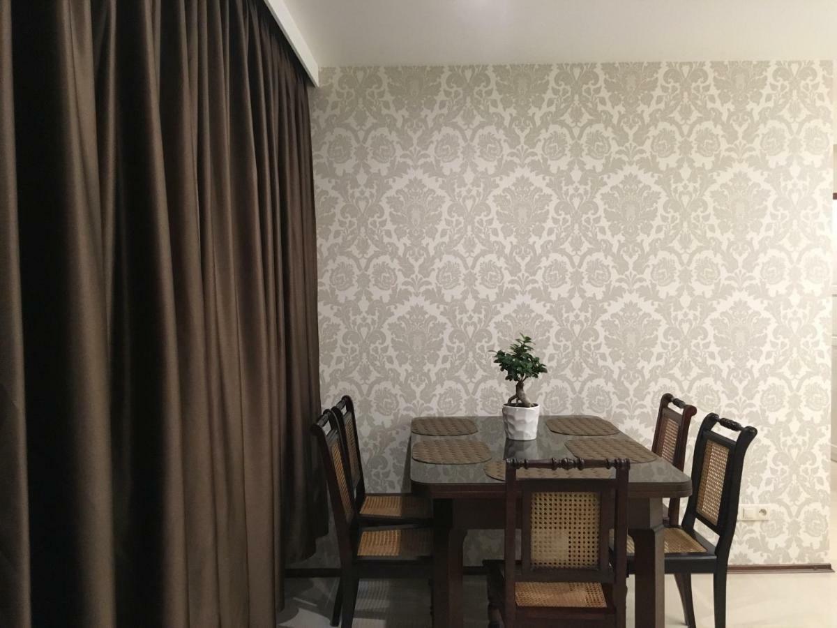 Villa La Val, Apartamenty Wałbrzych Buitenkant foto